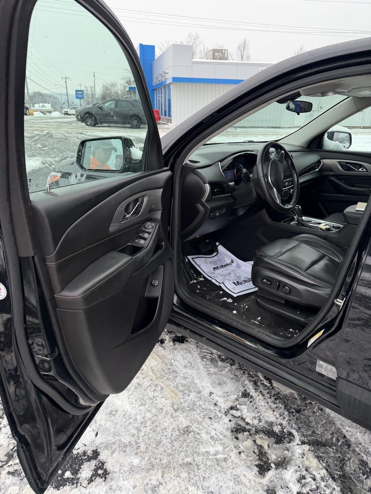 2020 Chevrolet Traverse LT Leather