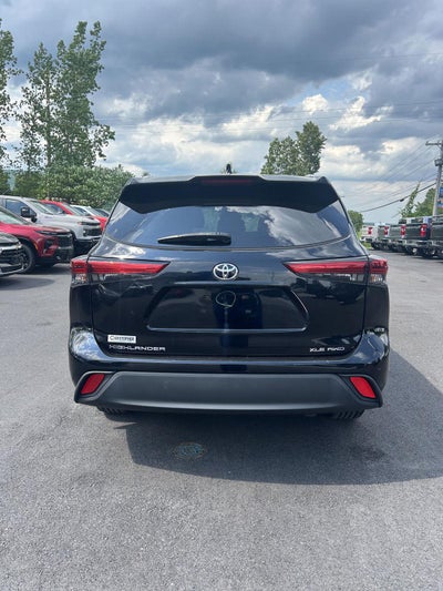 2022 Toyota Highlander XLE