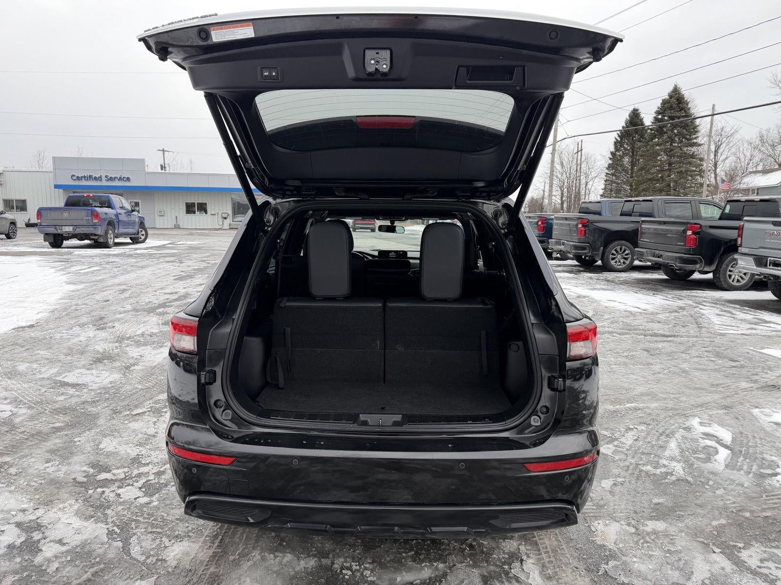 2022 Mitsubishi Outlander SE