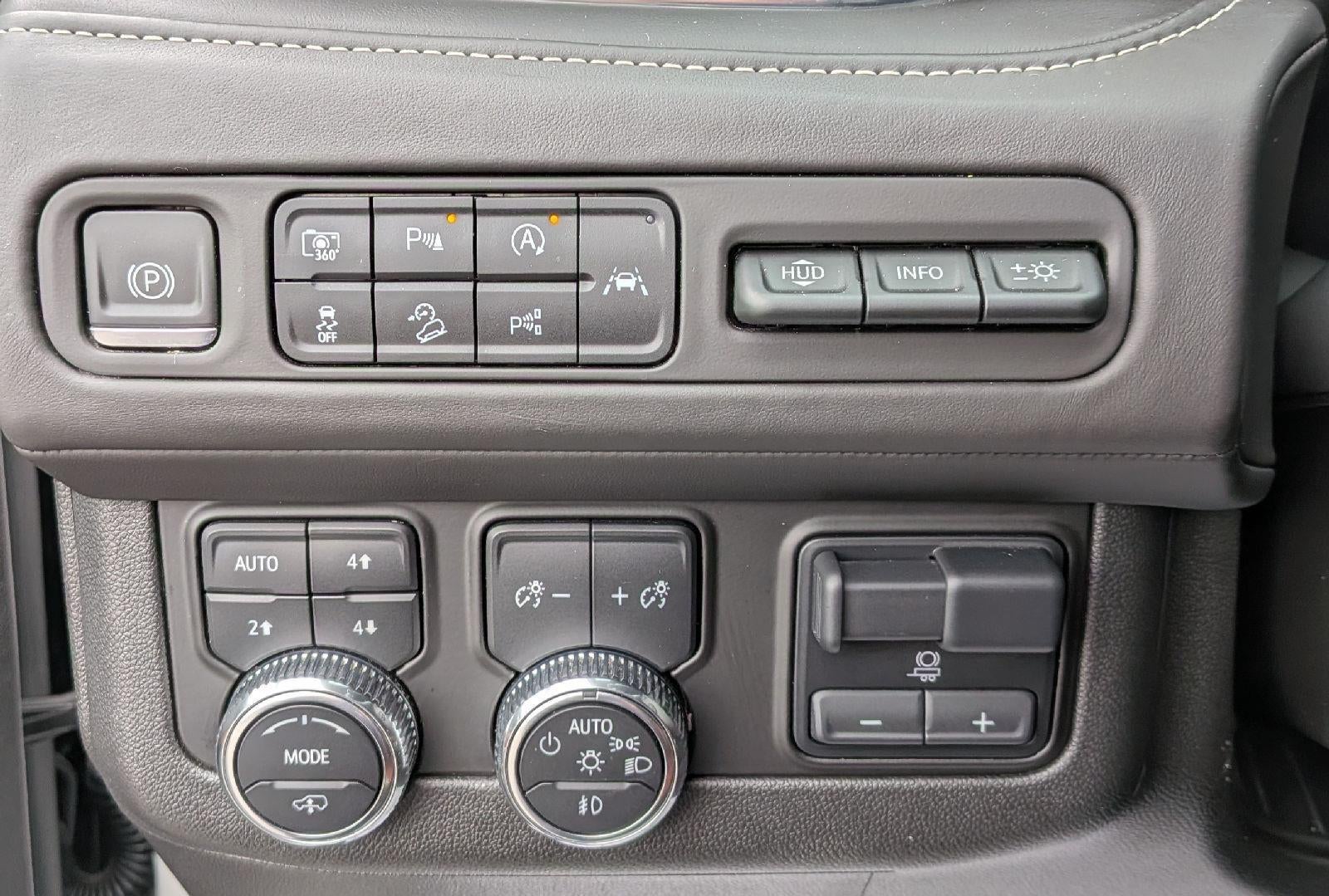 2023 GMC Yukon XL Denali Ultimate
