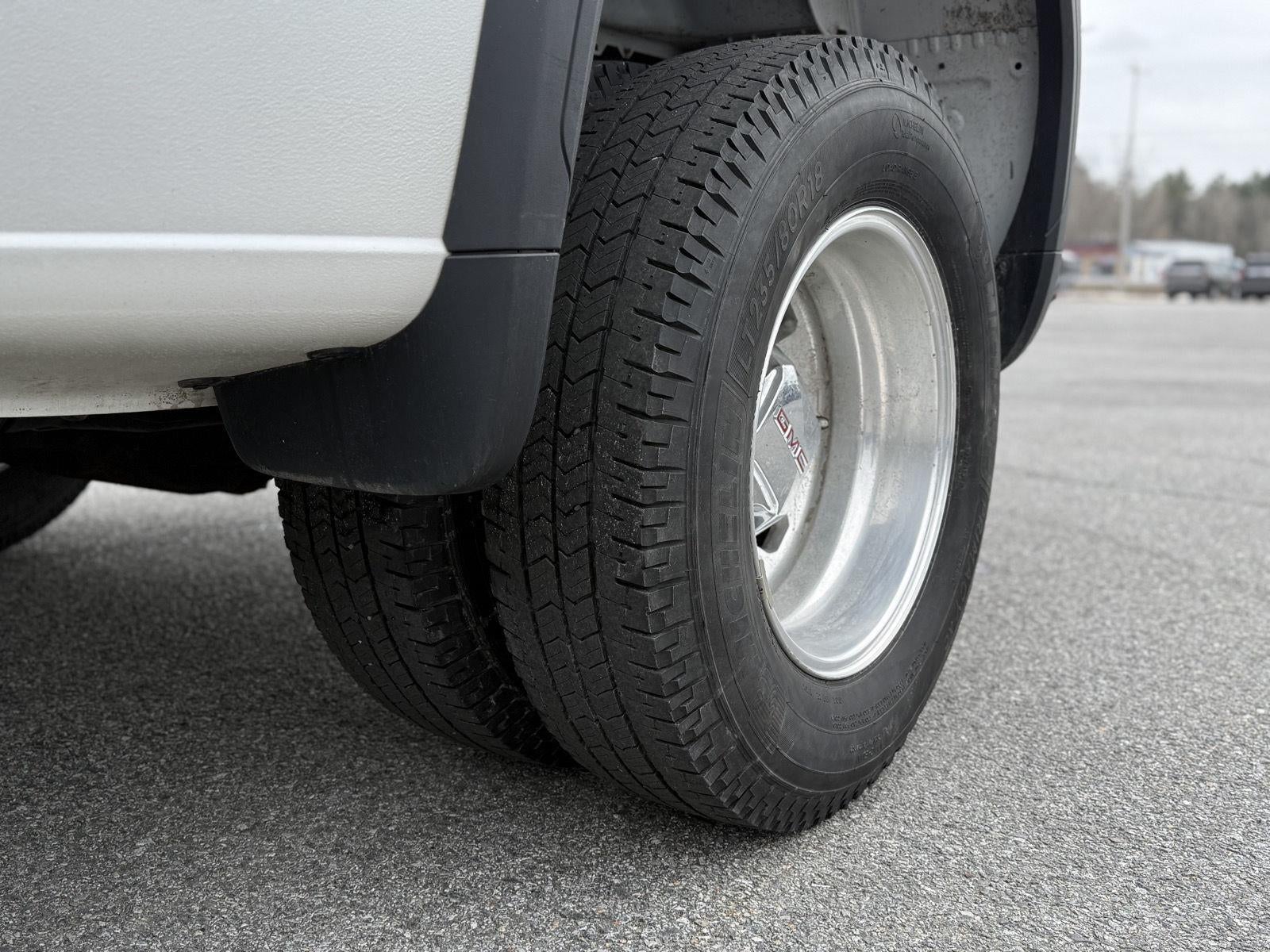 2025 GMC Sierra 3500 HD SLT DRW