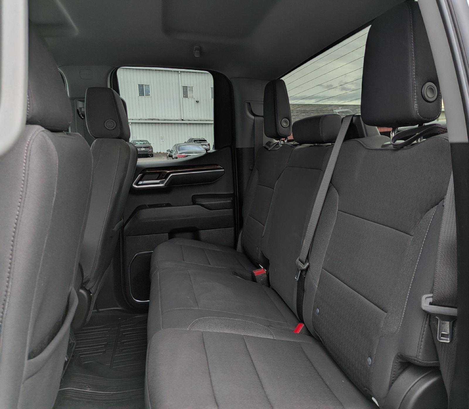 2025 GMC Sierra 1500 SLE