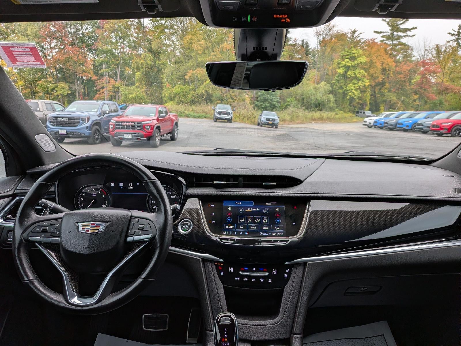 2024 Cadillac XT6 Sport