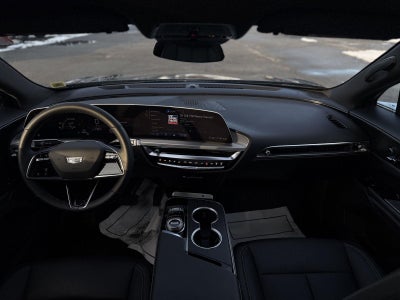 2025 Cadillac LYRIQ Luxury 1