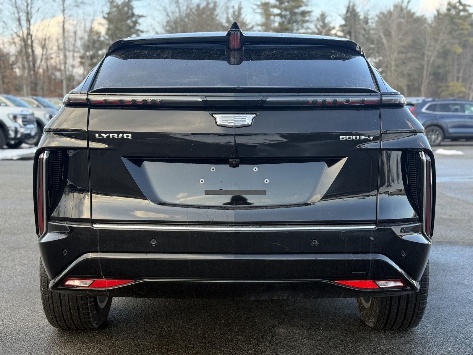 2025 Cadillac LYRIQ Luxury 1