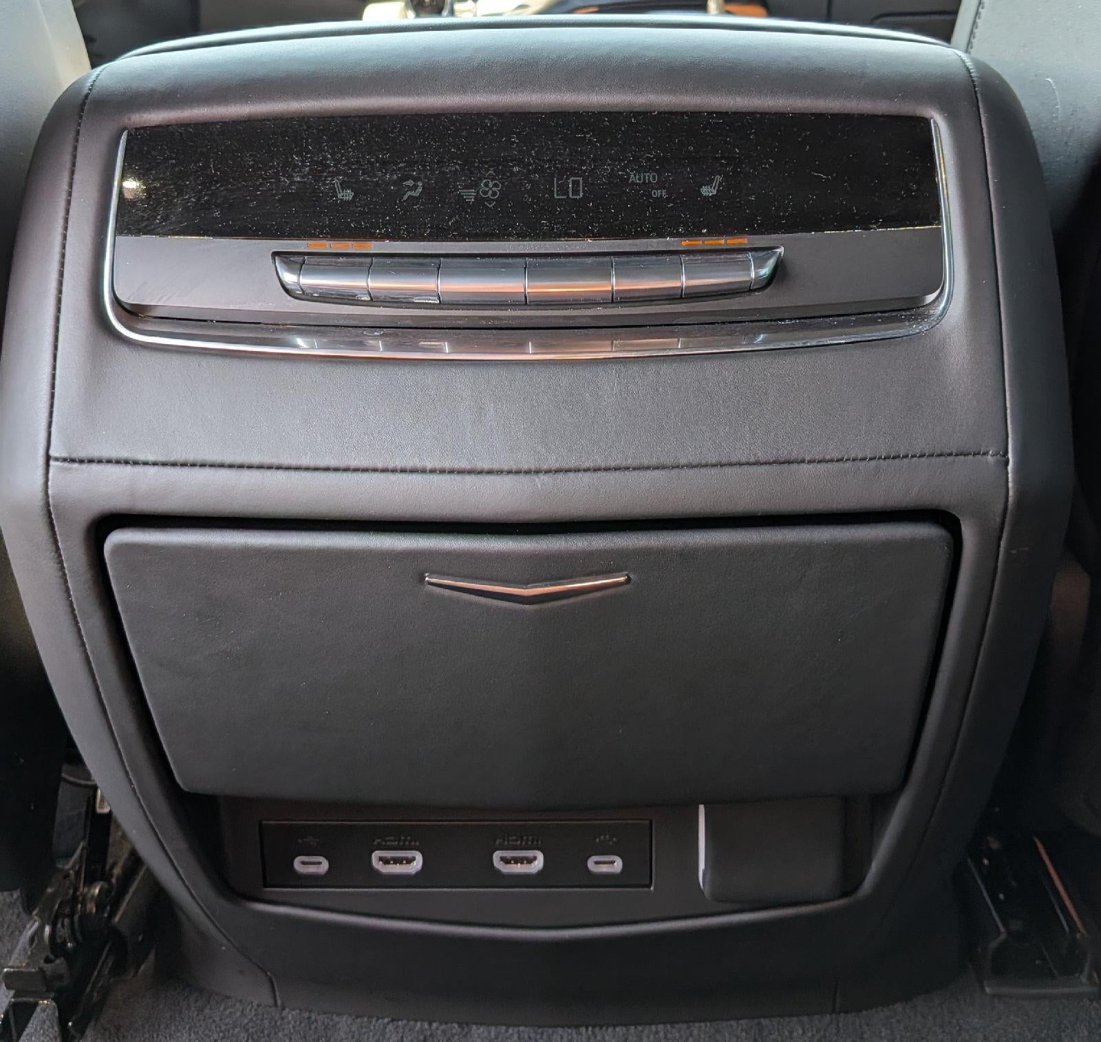 2021 Cadillac Escalade Sport Platinum