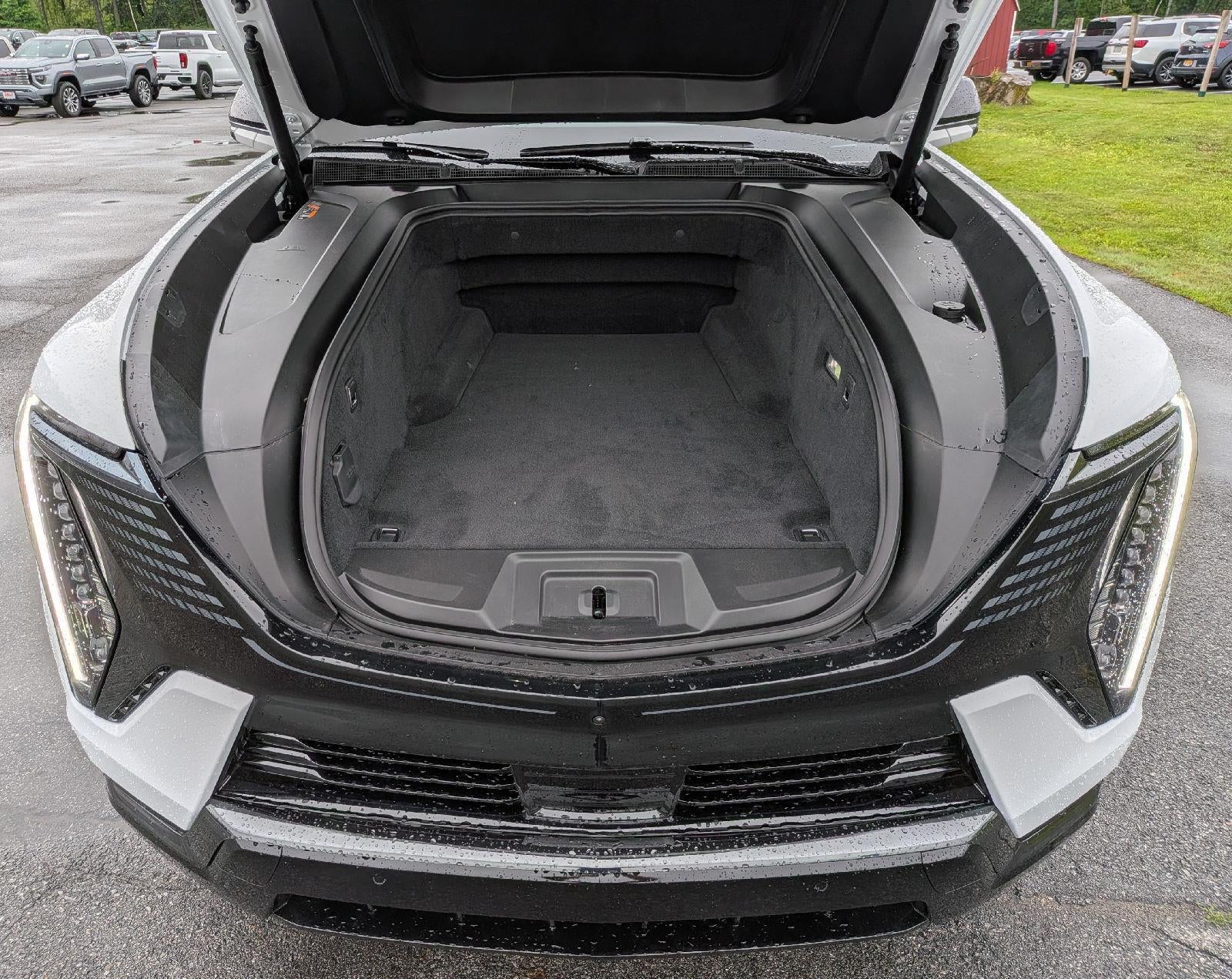 2025 Cadillac ESCALADE IQ Sport 1