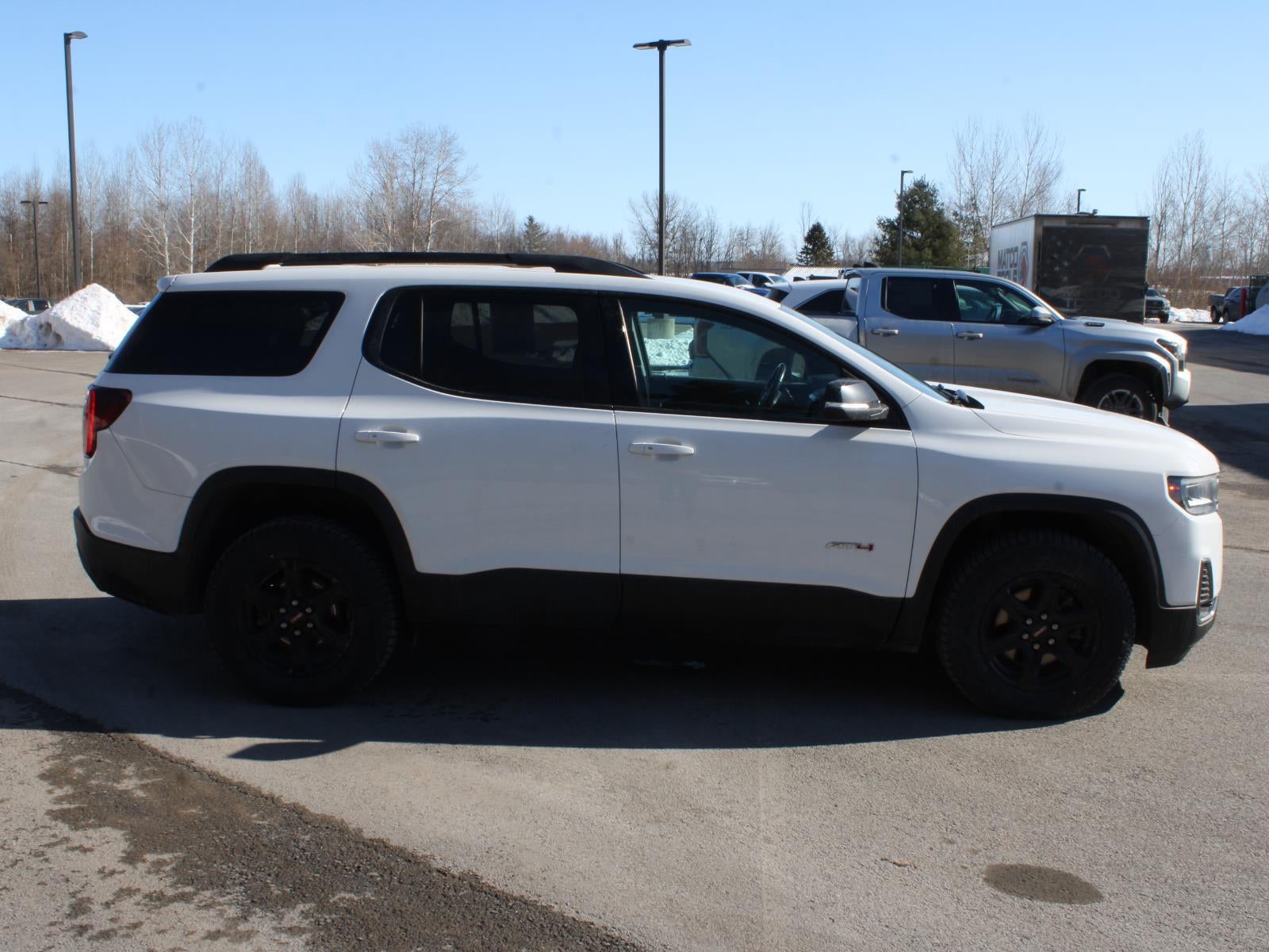 2022 GMC Acadia AT4