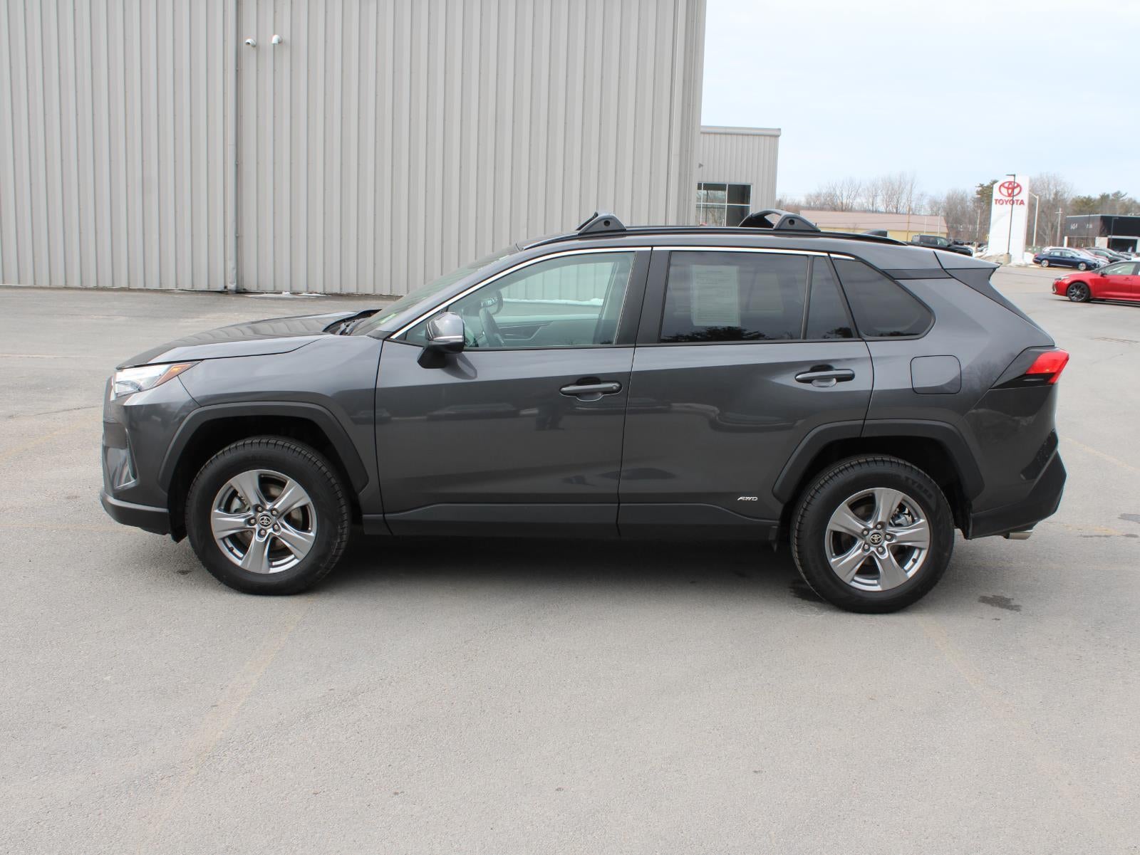 2024 Toyota RAV4 Hybrid XLE