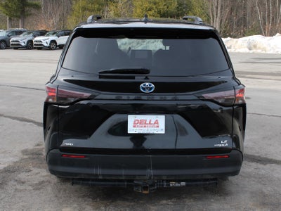 2024 Toyota Sienna LE
