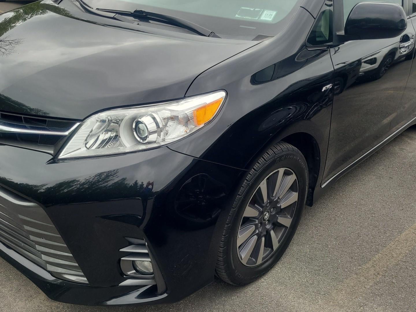 2020 Toyota Sienna XLE