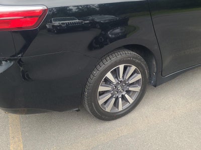 2020 Toyota Sienna XLE
