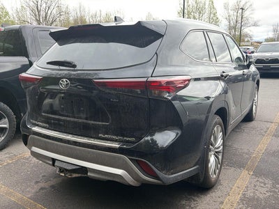 2024 Toyota Highlander Platinum