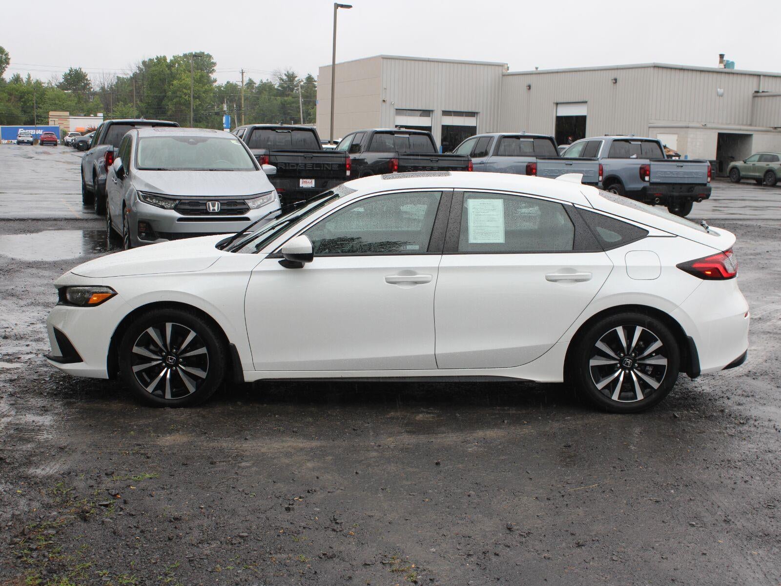 2023 Honda Civic Hatchback EX-L