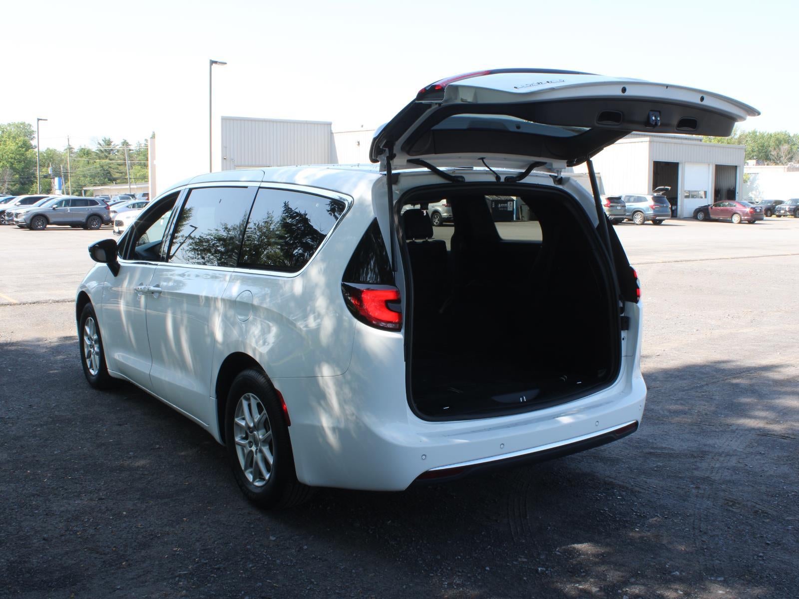 2025 Chrysler Pacifica Select Front Wheel Drive 9-SPEED 948TE AUTOMATIC