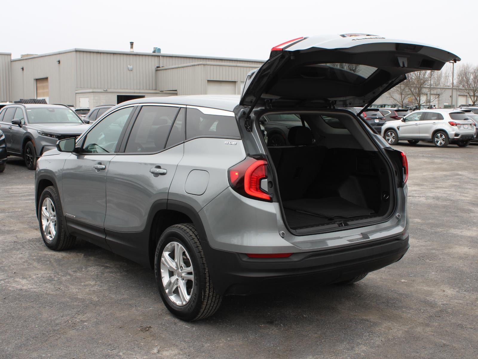 2024 GMC Terrain LE