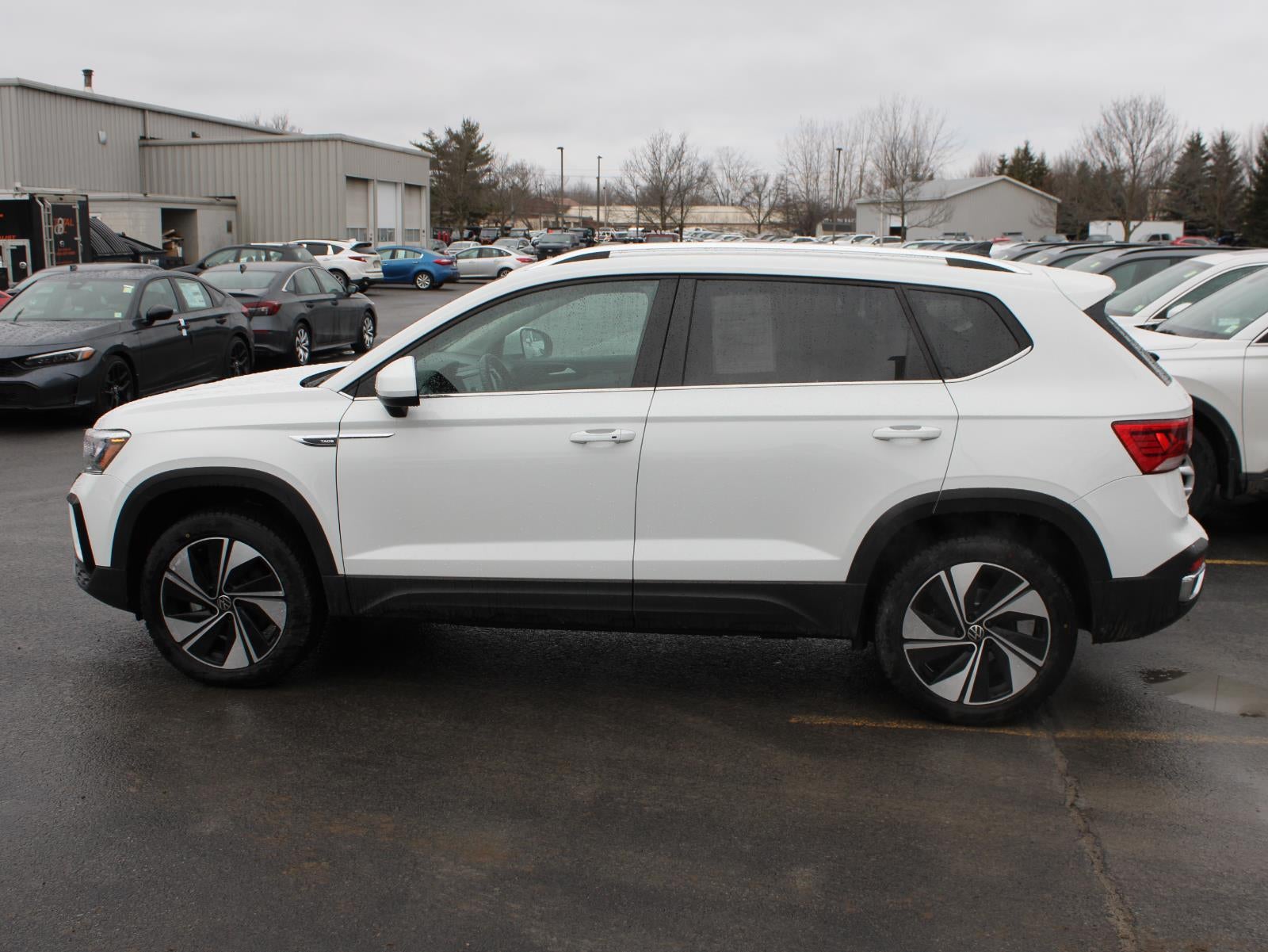 2024 Volkswagen Taos SE All Wheel Drive Auto-Shift Manual
