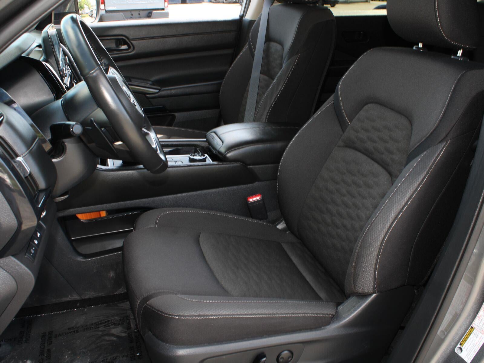2025 Nissan Pathfinder SV Four Wheel Drive Automatic