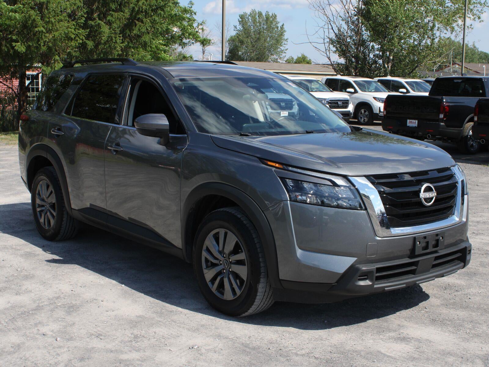 2025 Nissan Pathfinder SV Four Wheel Drive Automatic