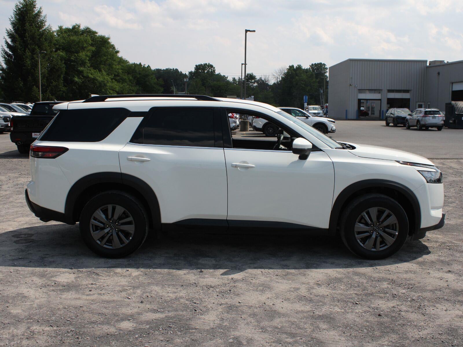 2025 Nissan Pathfinder SV Four Wheel Drive Automatic