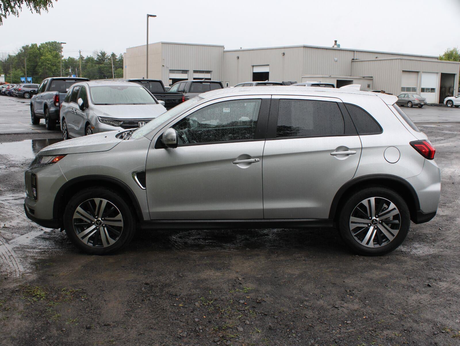 2025 Mitsubishi Outlander Sport ES Four Wheel Drive CVT