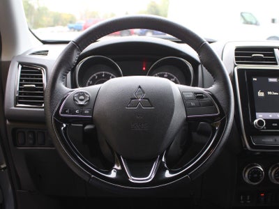 2025 Mitsubishi Outlander Sport SE