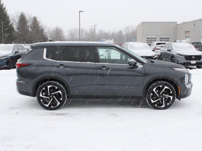 2024 Mitsubishi Outlander SE Black Edition Four Wheel Drive CVT