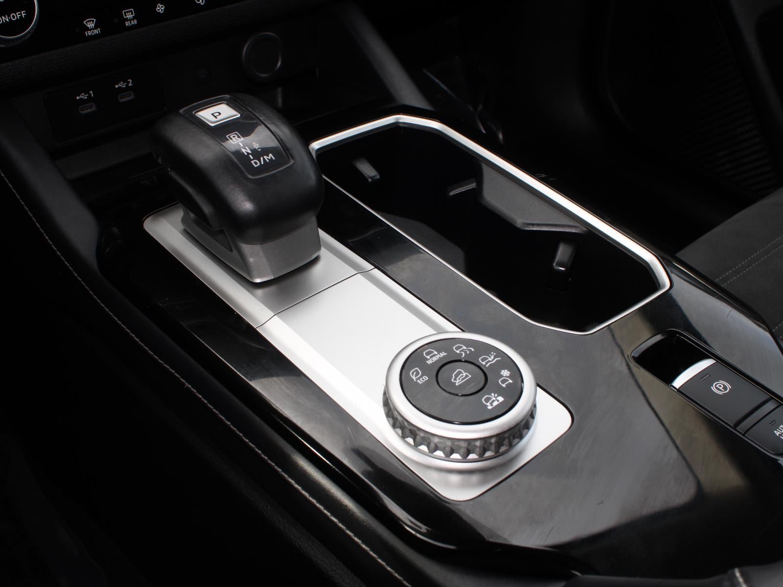 2025 Mitsubishi Outlander SE All Wheel Drive CVT