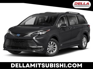2022 Toyota Sienna LE