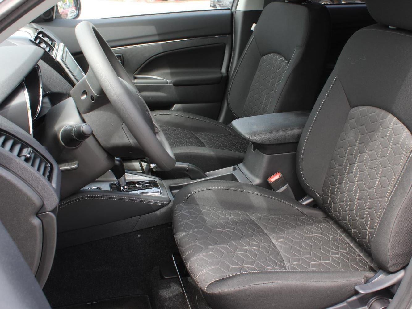 2026 Mitsubishi Outlander Sport ES
