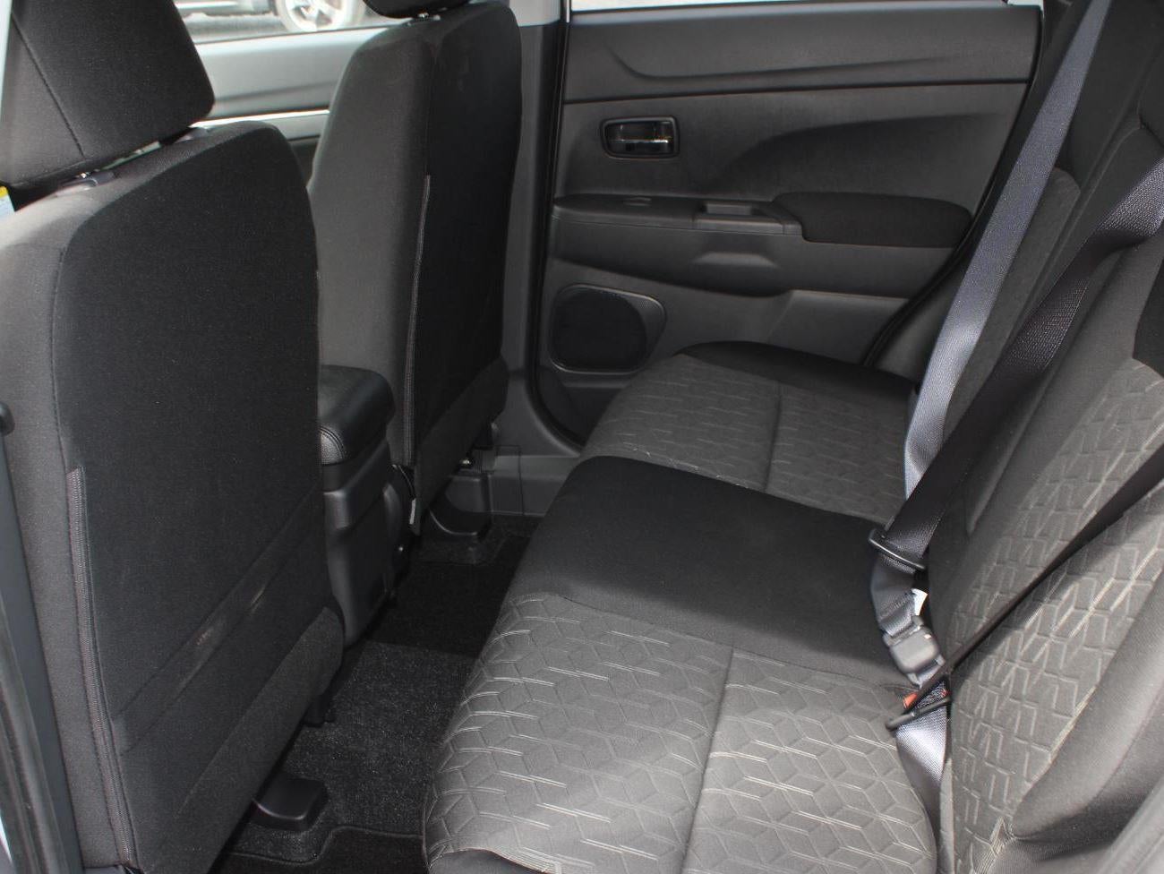 2026 Mitsubishi Outlander Sport ES