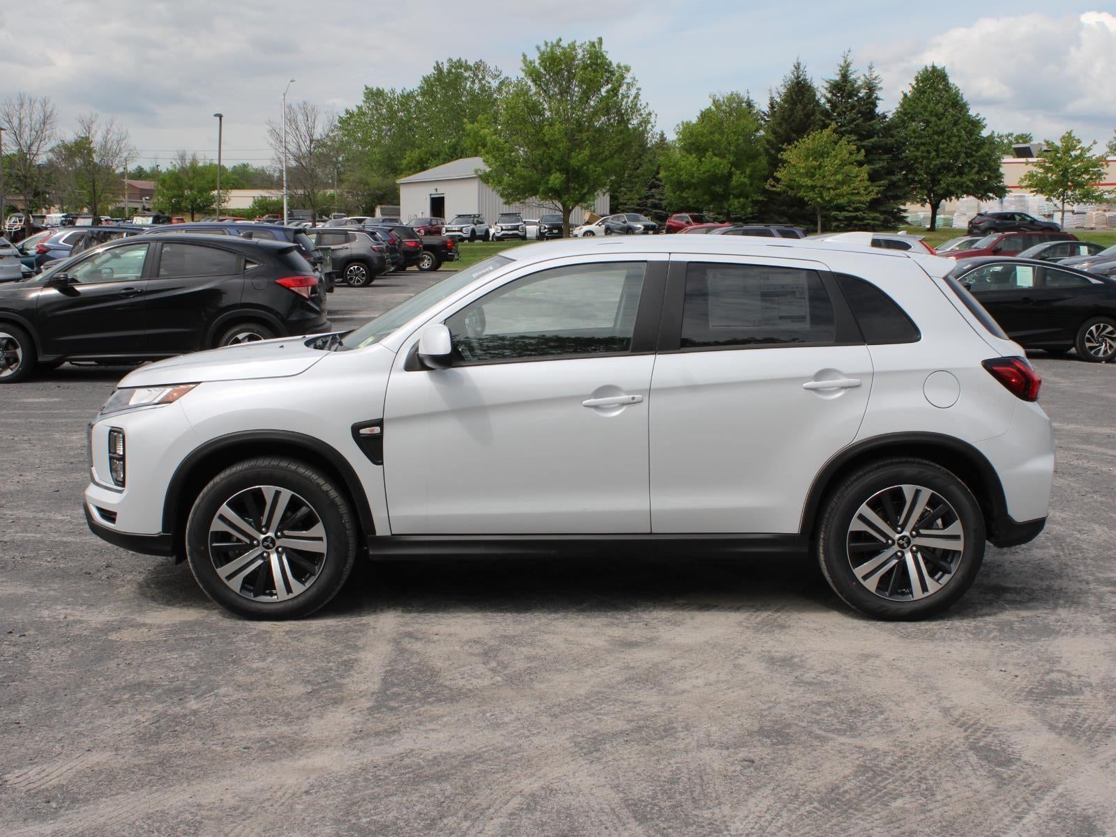 2026 Mitsubishi Outlander Sport ES