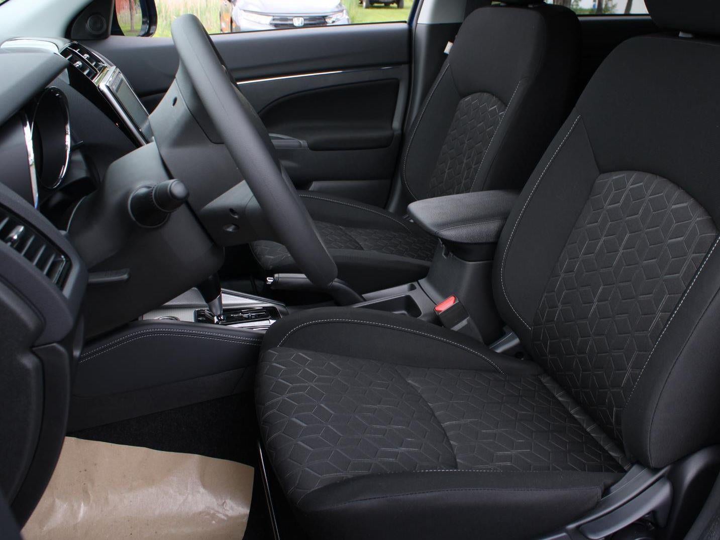 2026 Mitsubishi Outlander Sport ES