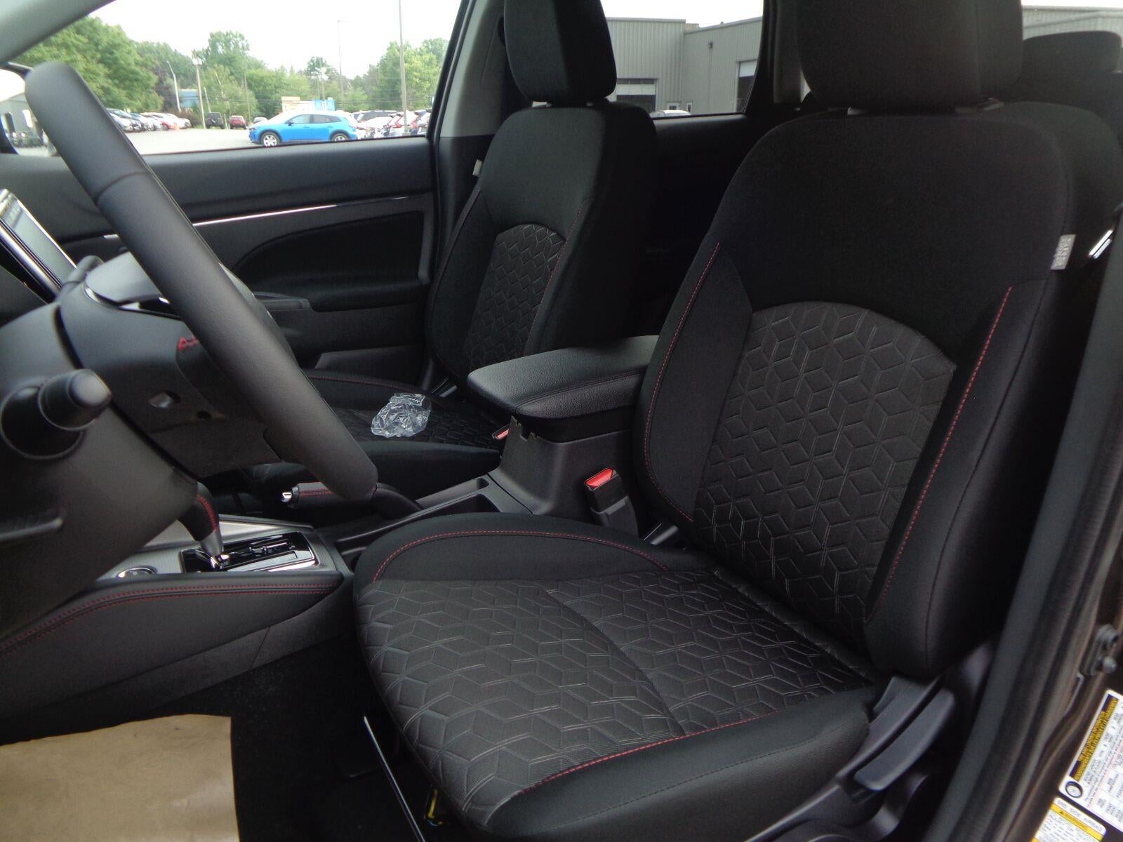 2026 Mitsubishi Outlander Sport LE