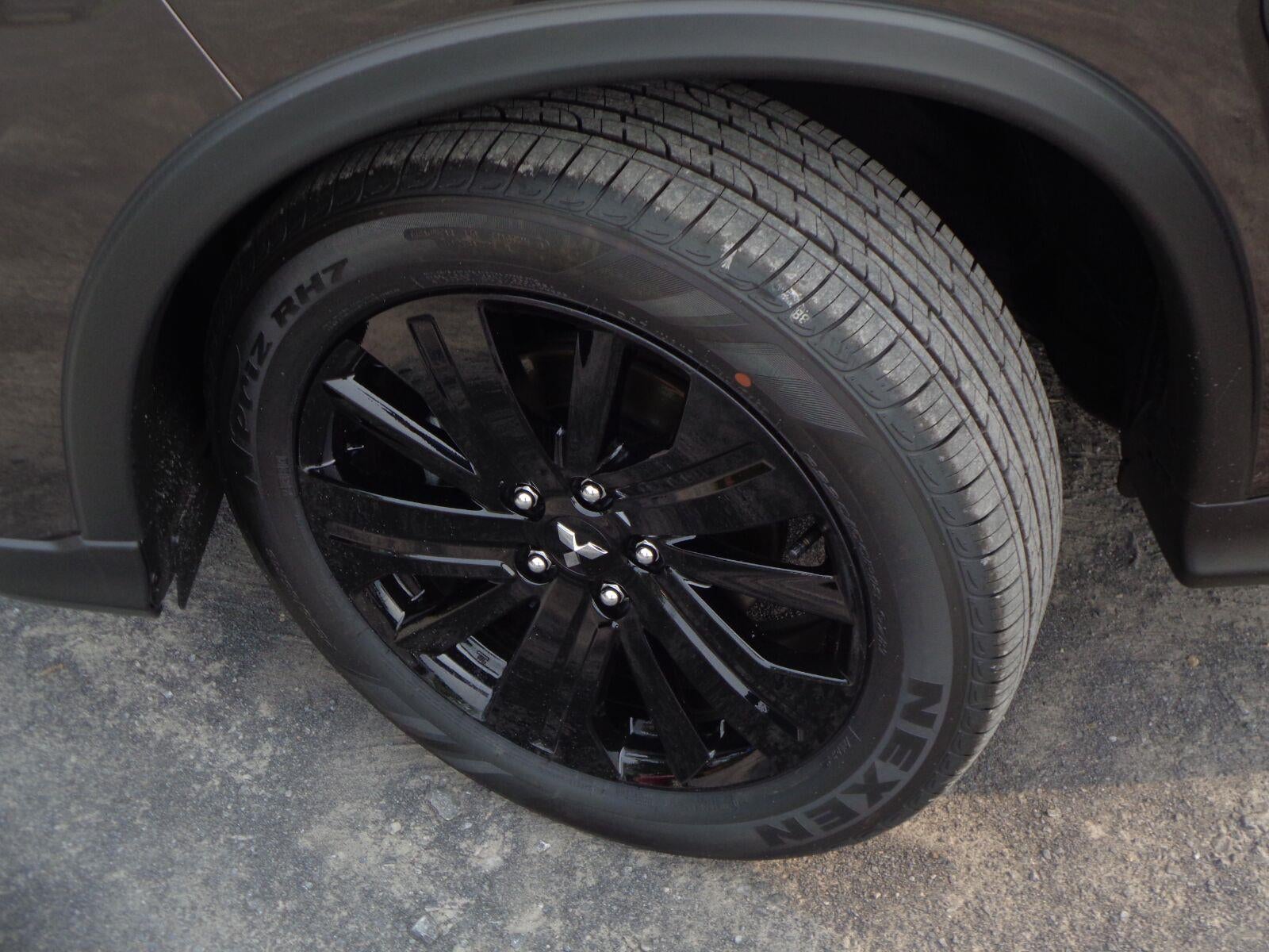 2026 Mitsubishi Outlander Sport LE