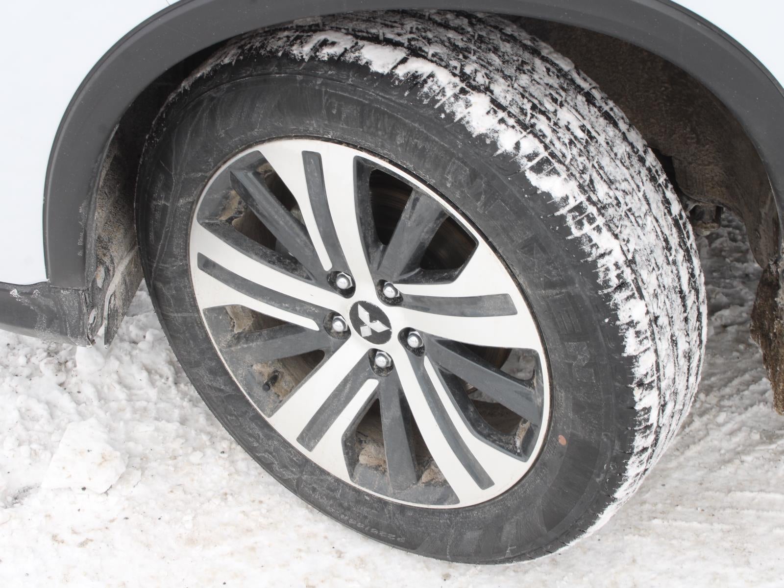 2025 Mitsubishi Outlander Sport ES