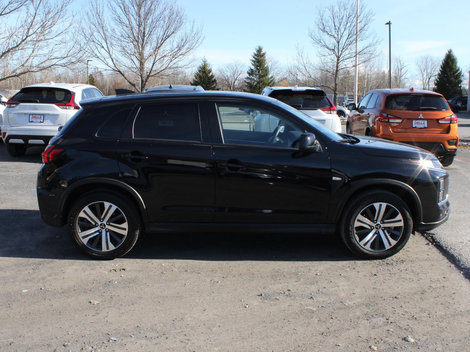 2024 Mitsubishi Outlander Sport ES
