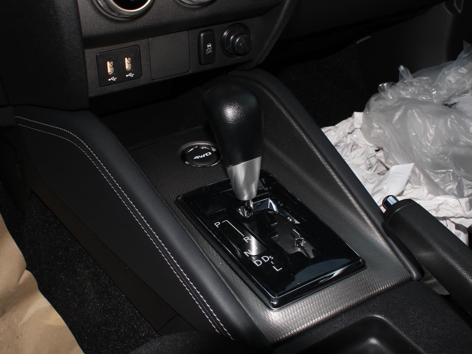 2026 Mitsubishi Outlander Sport ES