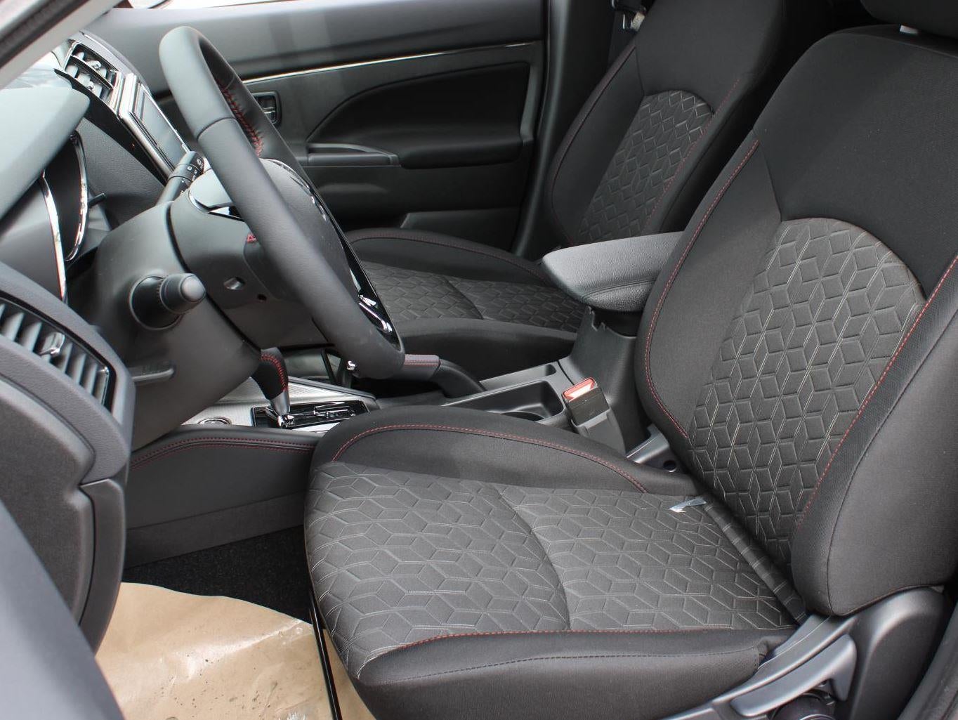 2026 Mitsubishi Outlander Sport LE