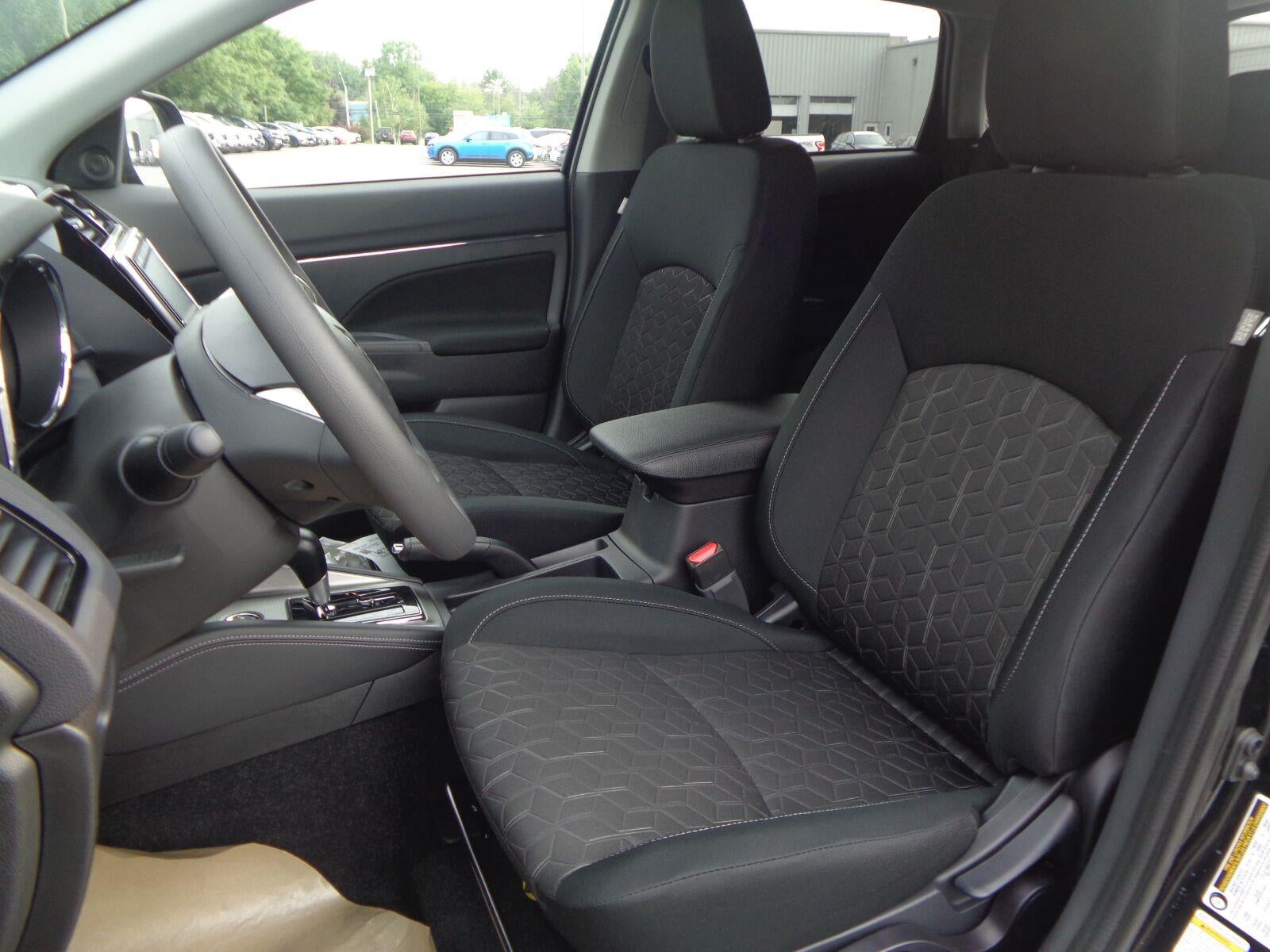 2026 Mitsubishi Outlander Sport ES