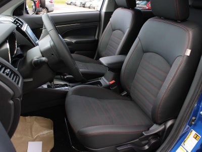 2027 Mitsubishi Outlander Sport SE