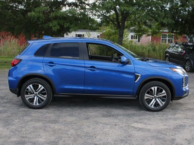2027 Mitsubishi Outlander Sport SE