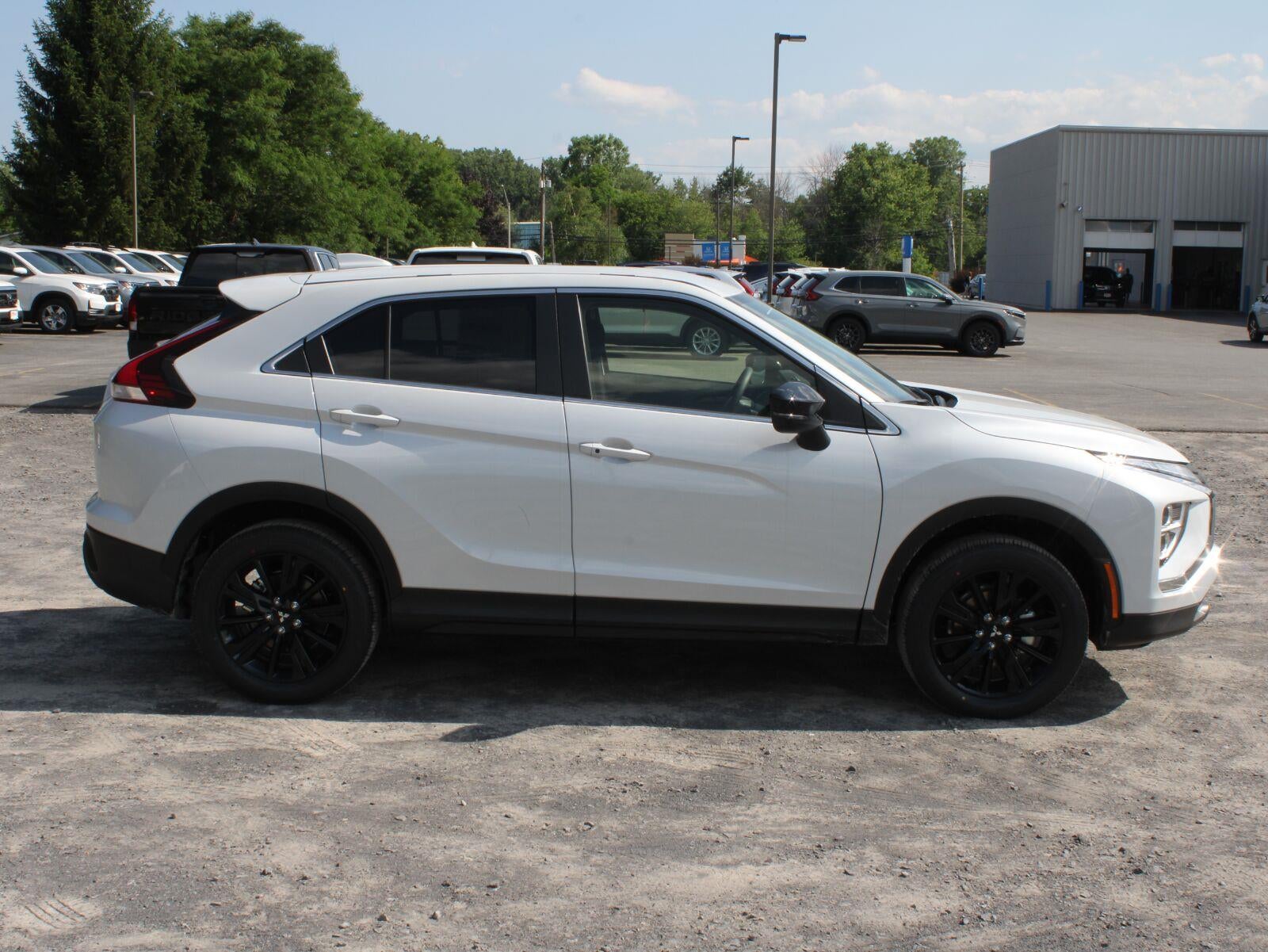 2026 Mitsubishi Eclipse Cross LE