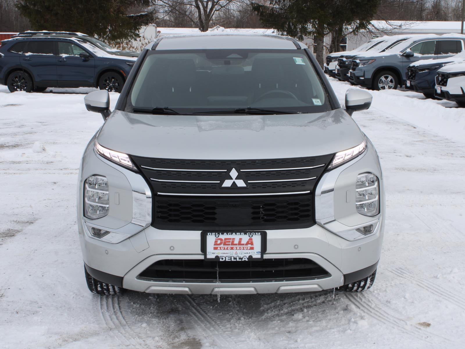 2024 Mitsubishi Outlander SE Black Edition