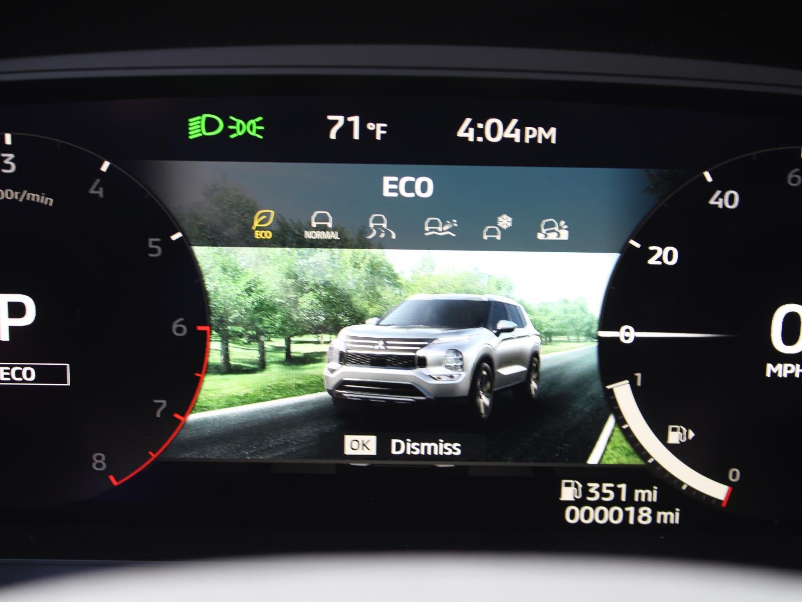 2025 Mitsubishi Outlander SE