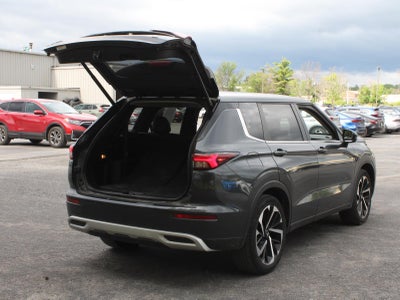 2024 Mitsubishi Outlander SE Black Edition