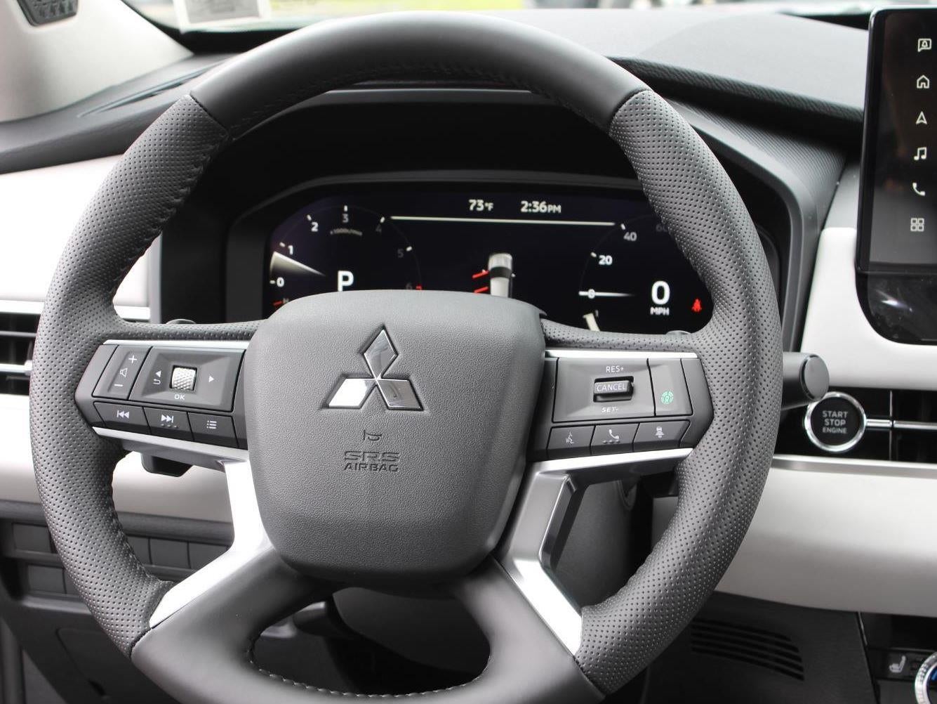 2025 Mitsubishi Outlander SE