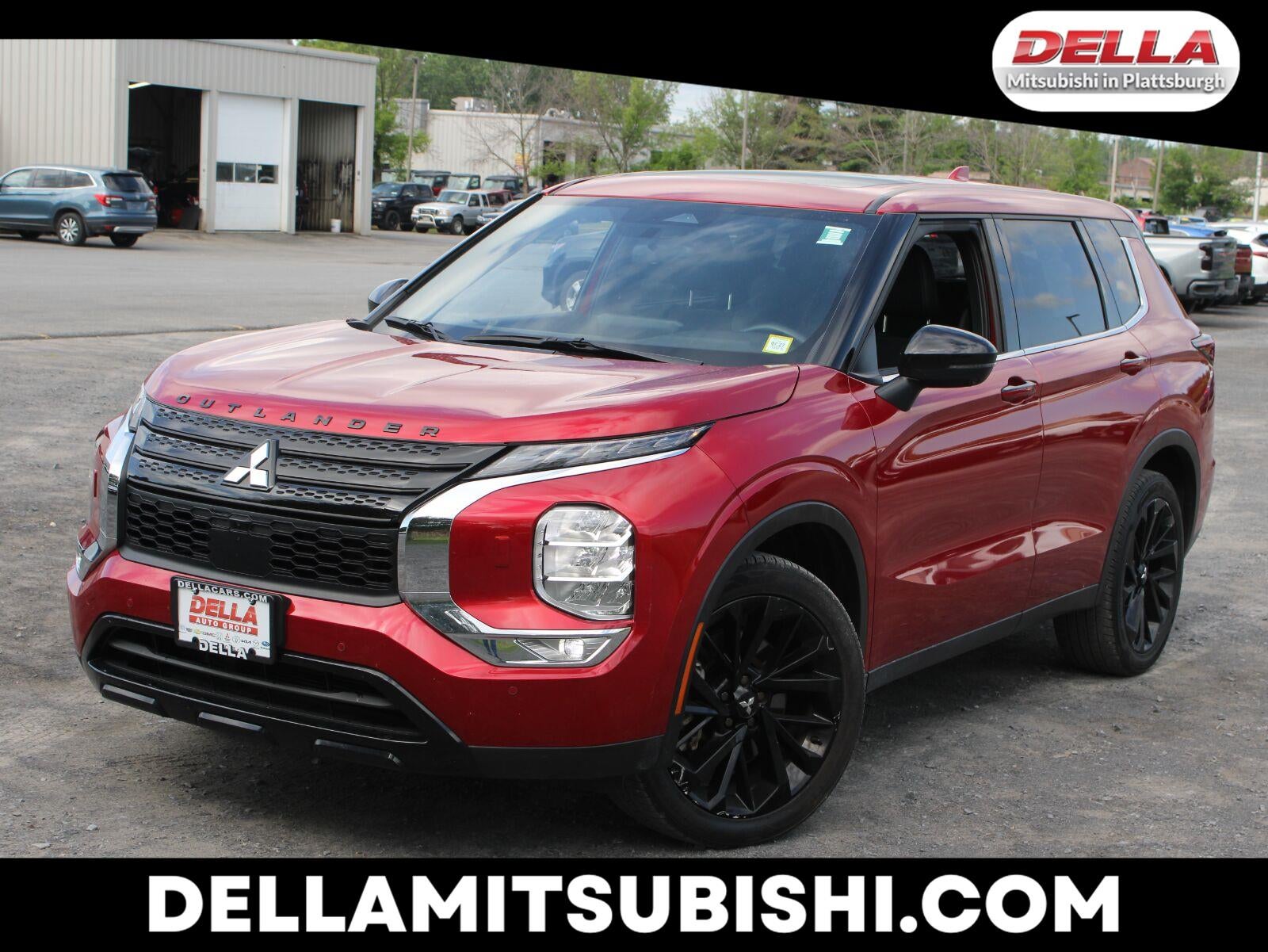 2024 Mitsubishi Outlander SE Black Edition w/Pano Roof