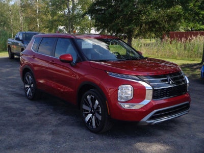 2026 Mitsubishi Outlander SE