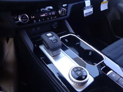 2026 Mitsubishi Outlander LE